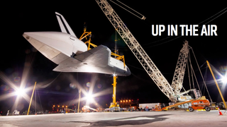 How They Carefully Lift The Space Shuttle